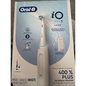 Oral-B iO Series 3 Luxe Rechargeable Toothbrush (White)